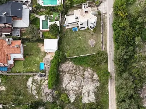 Venta Terrenos De 750M² Con Vista A 30 Mts Del Río En Barrio Villa Del Lago, Villa Carlos Paz