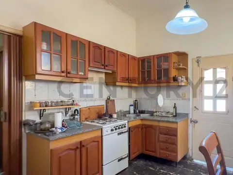 calle 123 entre 47 y 48 700, Piso 0