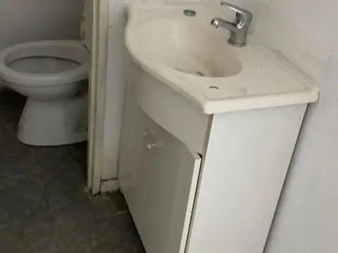 Yerbal 2600 Local de 3m x 12m  RETASADO Oportunidad Inversor, Permutas, Flores