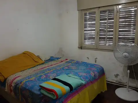 Casa en Venta con 4 cocheras