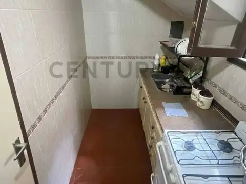 French 100, Piso 0