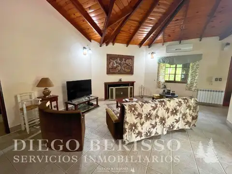 Casa 3 ambientes con 2 baños