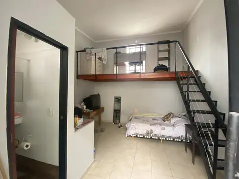 Casa 7 ambientes con 6 baños