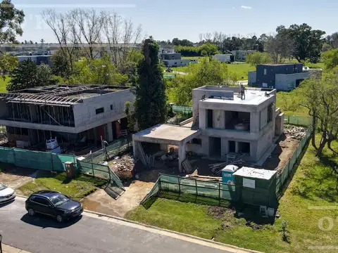 Casa en obra de 5 ambientes en San Juan Chico Hudson Berazategui