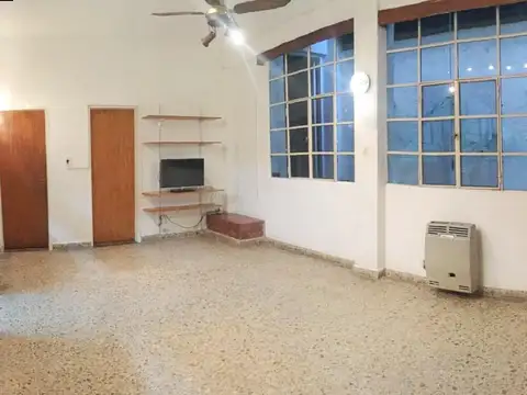 Galpon en Venta 28  mts Fondo