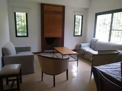 Casa en Alquiler Temporal en Bella Vista, USD 1.000