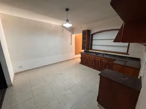 Casa en Alquiler con 1 cochera