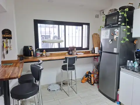 Casa 2 ambientes con 1 baño
