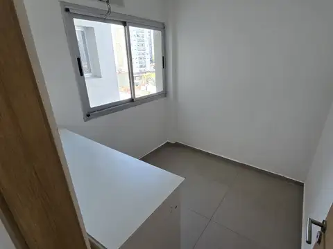 Departamento en Alquiler en Lanus Este, $ 850.000