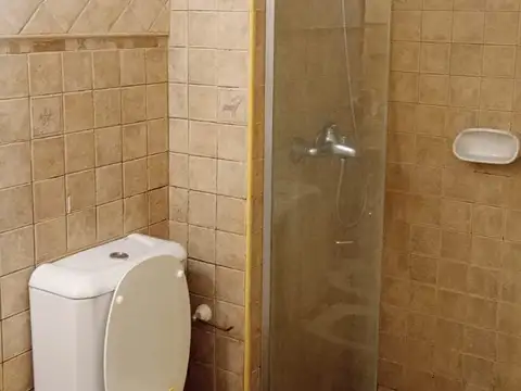 Departamento en Alquiler en Burzaco Este, $ 700.000