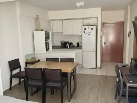 Monoambiente en Venta - Con Patio - Recoleta