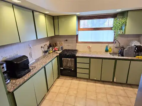 RETASADO CHALET 5 AMBIENTES PARQUE LURO