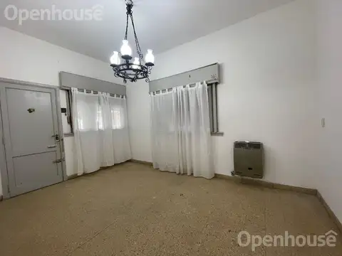 Casa 3 ambientes con 1 baño