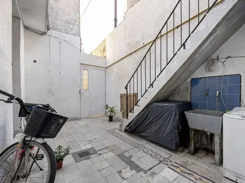 Depto Tipo Casa en Venta en Almagro, USD 145.000