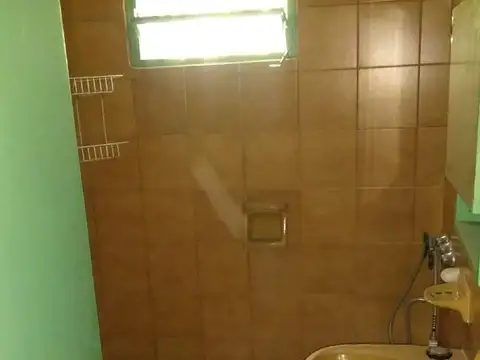 Casa 3 ambientes con 2 baños