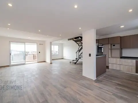 Venta Departamento 4 AMBIENTES DUPLEX Tigre Centro