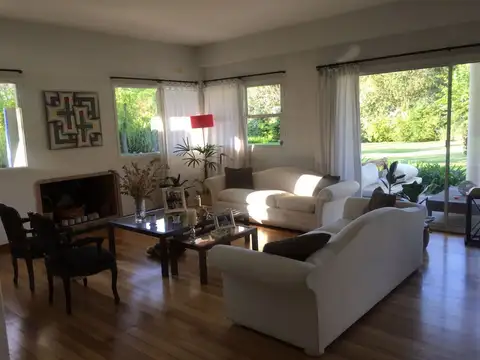 Venta de Casa 5 AMBIENTES en Los Fresnos, Pilar