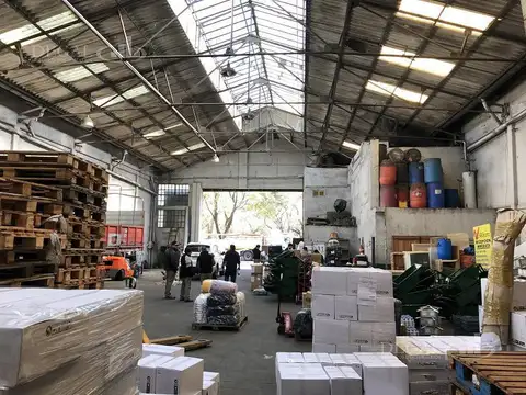 Galpon en Venta en Pompeya, USD 670.000