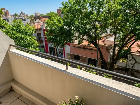 AMPLIO DEPARTAMENTO 4 AMBIENTES EN PATERNAL