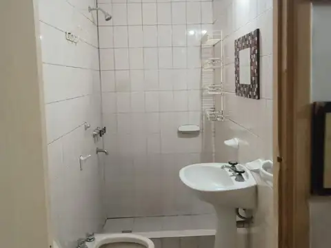 Depto Tipo Casa en Alquiler en Centro, $ 550.000