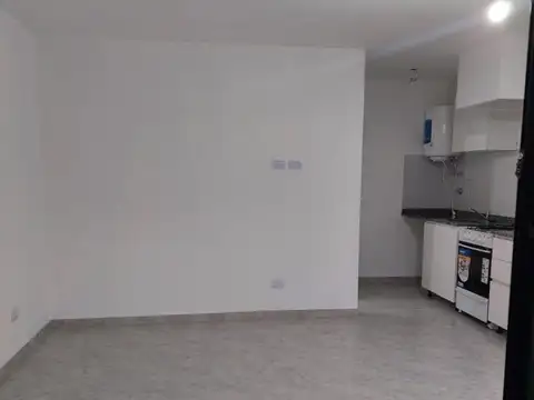 Departamento en Alquiler en Moron Sur, $ 400.000