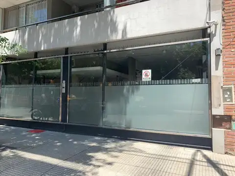 EXCEL MONOAMBIENTE C/COCHERA FIJA CUBIERTA, DIVISIBLE 100%, 37,50 MT, BALCON C/VISTA ABIERTA BAÑO COMPLETO EDIF CON AMENITIES (PISCINAGIMPARR)
