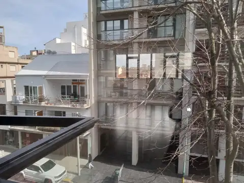 Local en alquiler en Sarmiento 2800 a estrenar