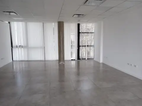 Local en alquiler en Sarmiento 2800 a estrenar