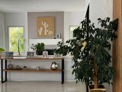 Casa 6 ambientes con 6 baños