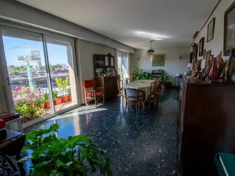 Departamento en Venta de 7 ambientes