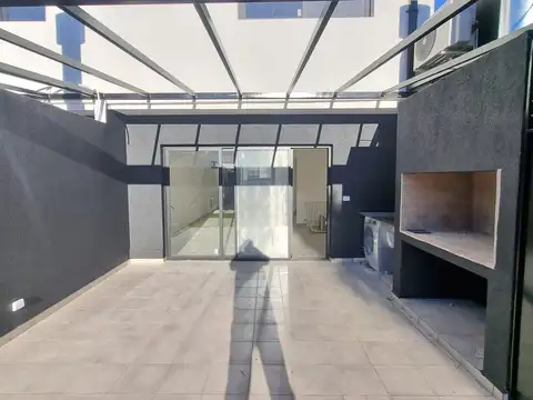 Casa de 3 ambientes con cochera en venta en Punta Chica, San Fernando