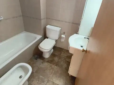 Departamento en Alquiler con 1 cocheras