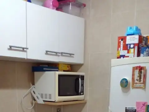 2 Ambientes con Balcón y apto crédito.