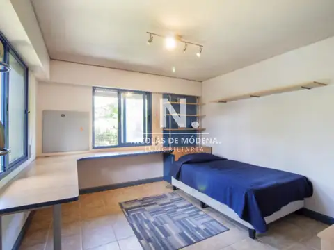 Casa 6 ambientes con 4 baños