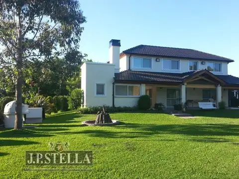 Casa en Venta de 4 dormitorios