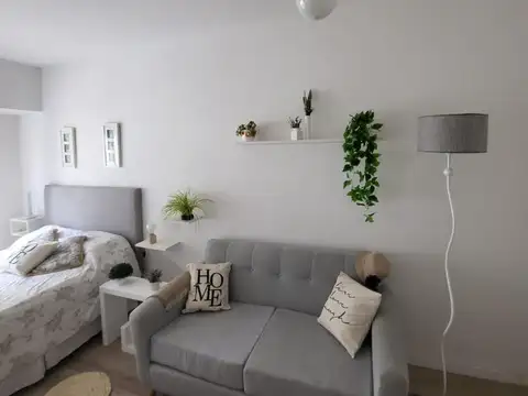 Marcelo T. De Alvear 600, Piso 7