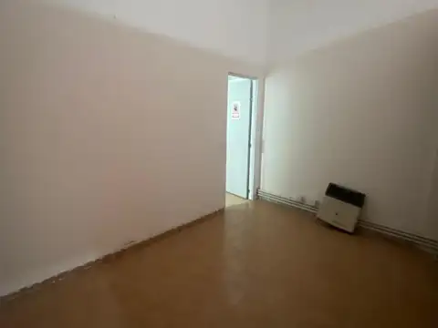 Local en Alquiler en Alberdi, $ 380.000