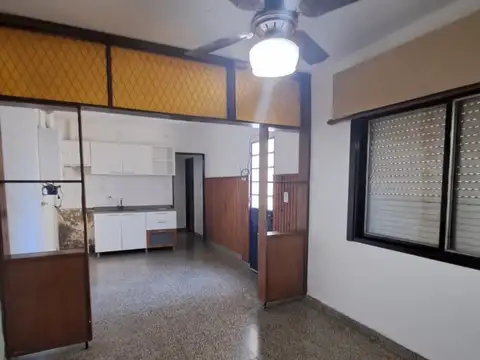 Departamento Interno - 1º Piso por escalera