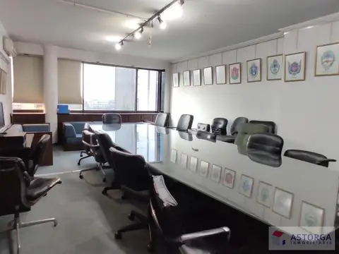 Oficina en Venta en Retiro, USD 400.000