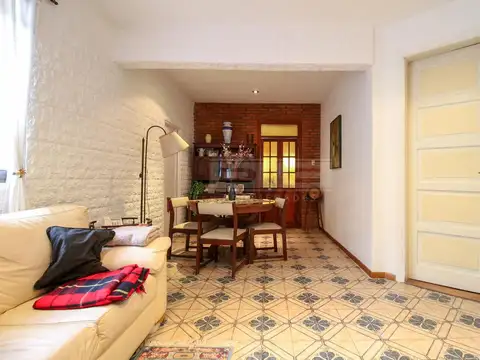 Depto Tipo Casa en Venta de 5 ambientes