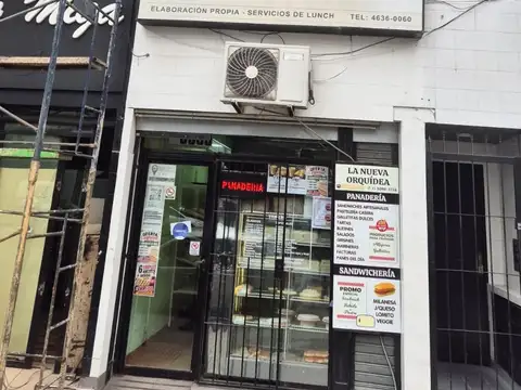 LOCAL CON ENTRE PISO DE 3 X 12 CON ENTREPISO -*SOBRE FOCO COMERCIAL*