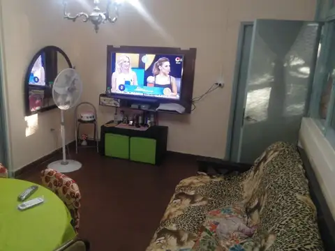 Depto Tipo Casa en Venta 57 años