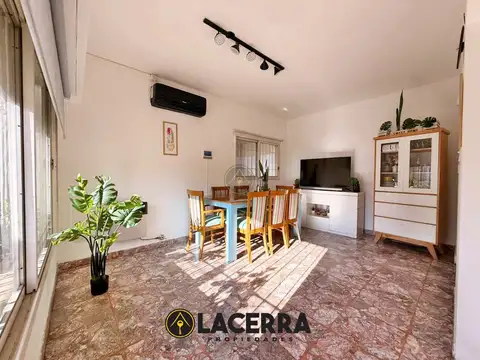 Casa 5 ambientes en Villa Ballester