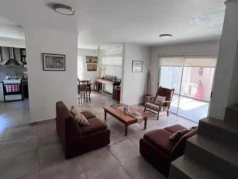 CASA EN VENTA CITY BELL 