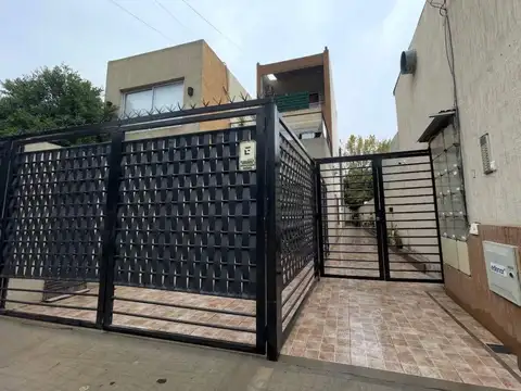 DEPARTAMENTO 3 AMBIENTES CASTELAR