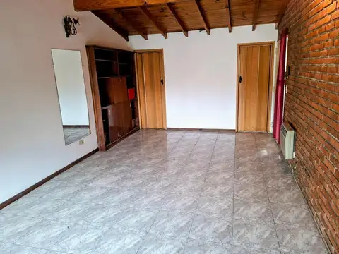 Cuba 3300, Piso 1