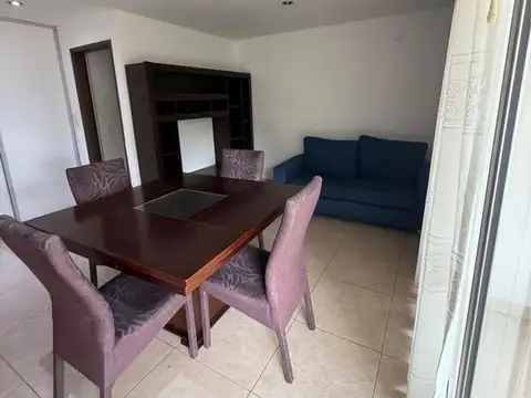Departamento en Alquiler en Zona Centro, $ 690.000