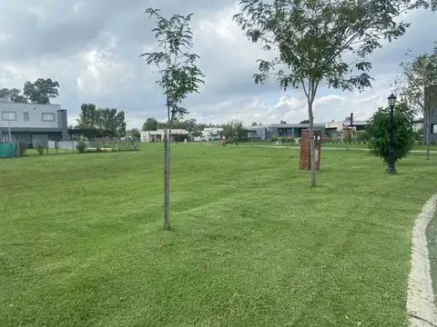 VENTA TERRENO PILAR DEL ESTE B° STA EMILIA 525 m2