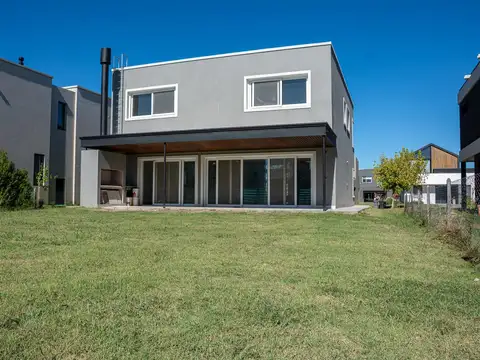 Casa en Venta al Noreste