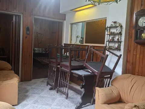 Depto Tipo Casa en Venta 60 años